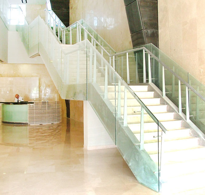 גרם מדרגות בית מבקר המדינה, תל אביב