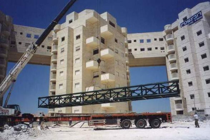 גשר מגדלי רובינשטיין, מודיעין