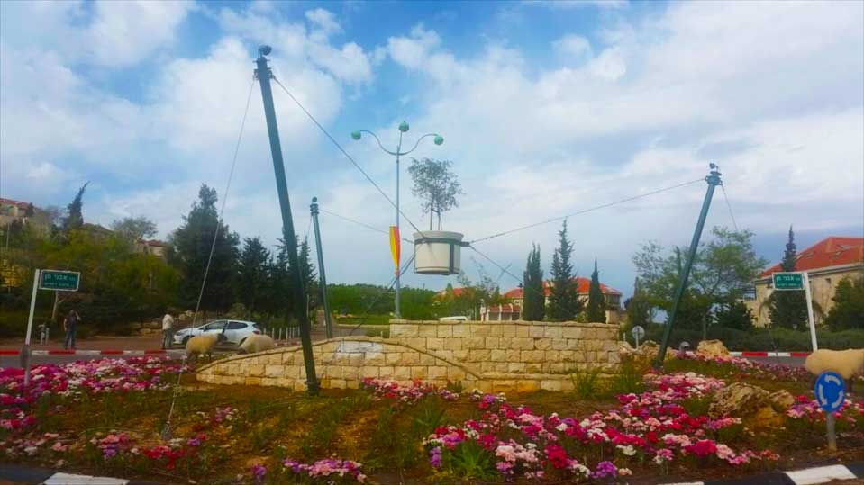 פסל סביבתי-מבשרת ציון