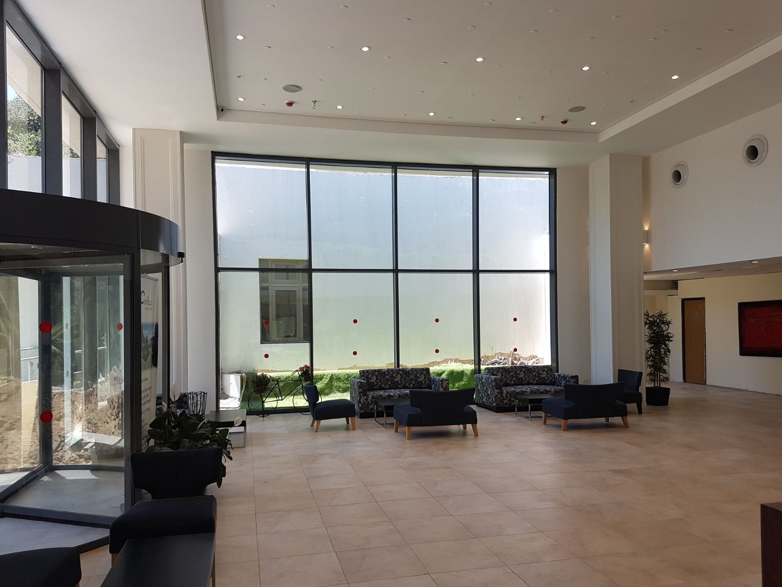 לובי מלון C Hotel, נווה אילן